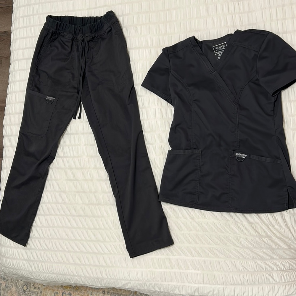 Gray Cherokee scrubs
